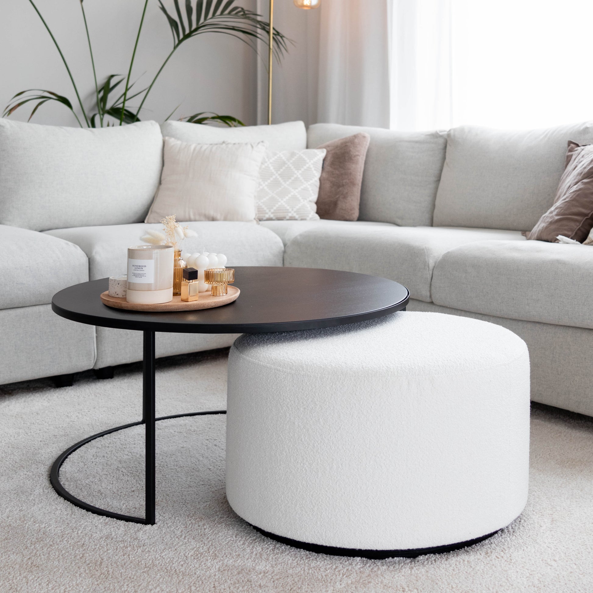 Table basse Emir noir + Pouf Ritz Alpine ivory