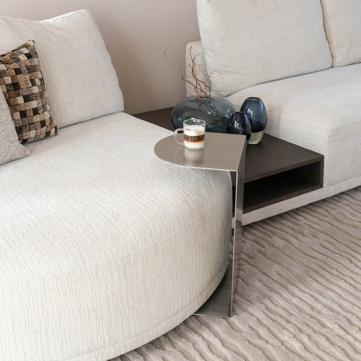 TBL92823_3.jpg