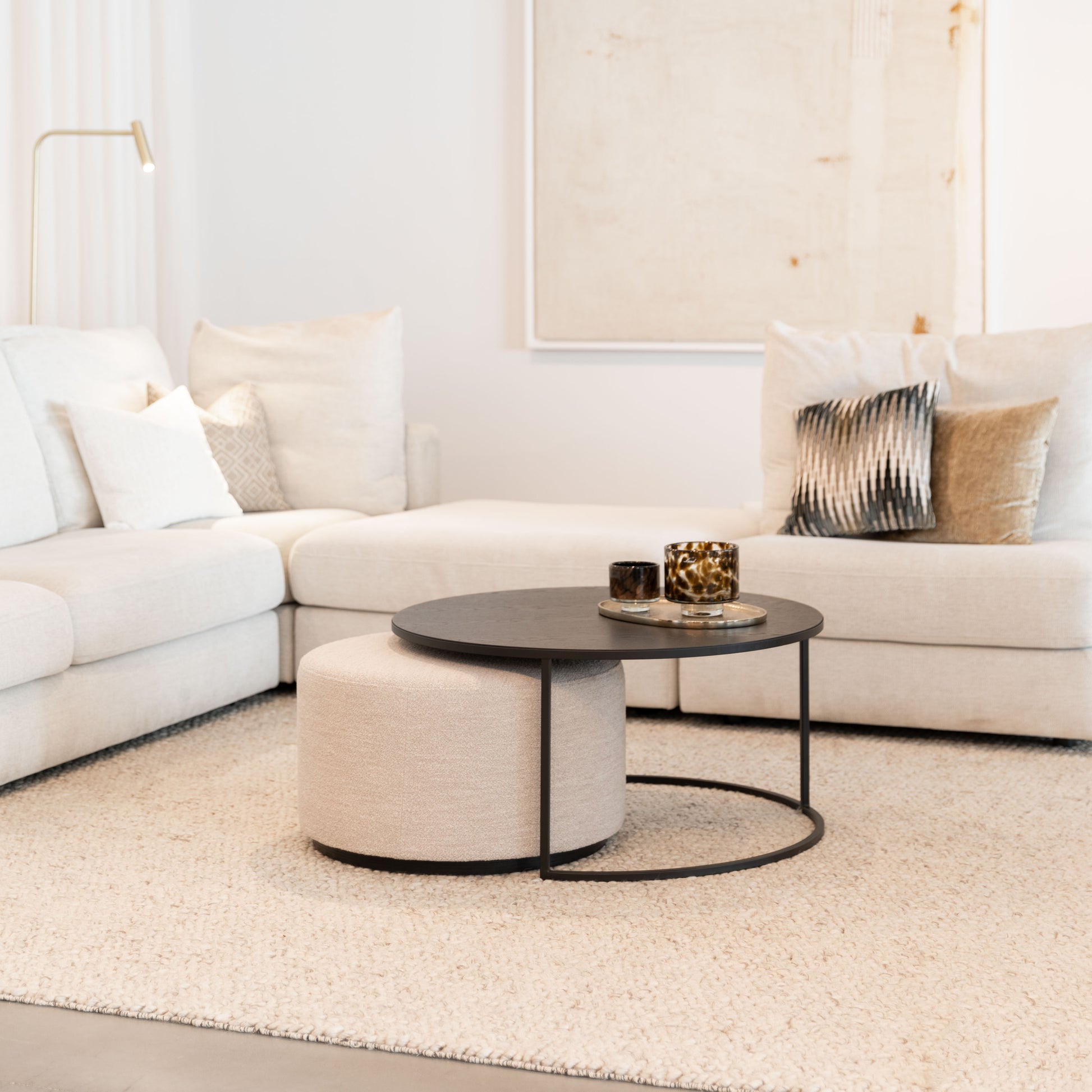 Coffee table Emir black + pouf Ritz Alpine champagne